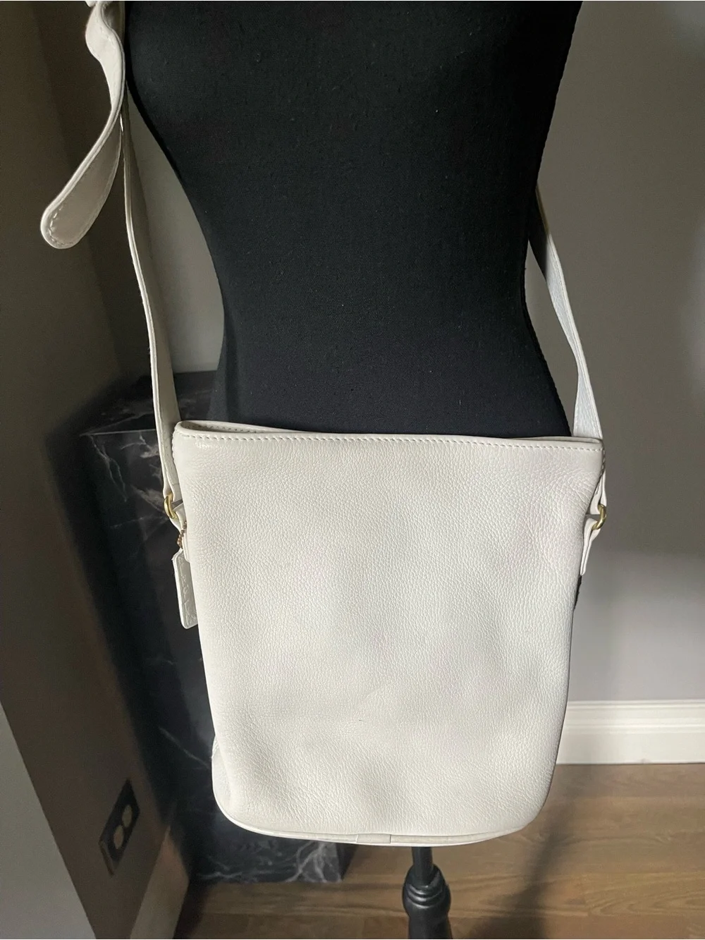 Coach White Leather Crossbody Bag - Minimalist Women’s Shoulder Bag